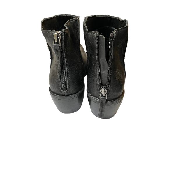 NWOB Dolcetta Black Faux Leather Heeled Back-Zip Ankle Booties Women's Size 9.5 - Picture 3 of 6